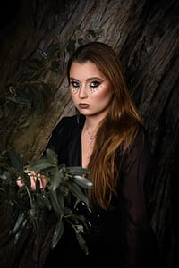 sesja zdjęciowa z modelką wieczorem w Gdyni