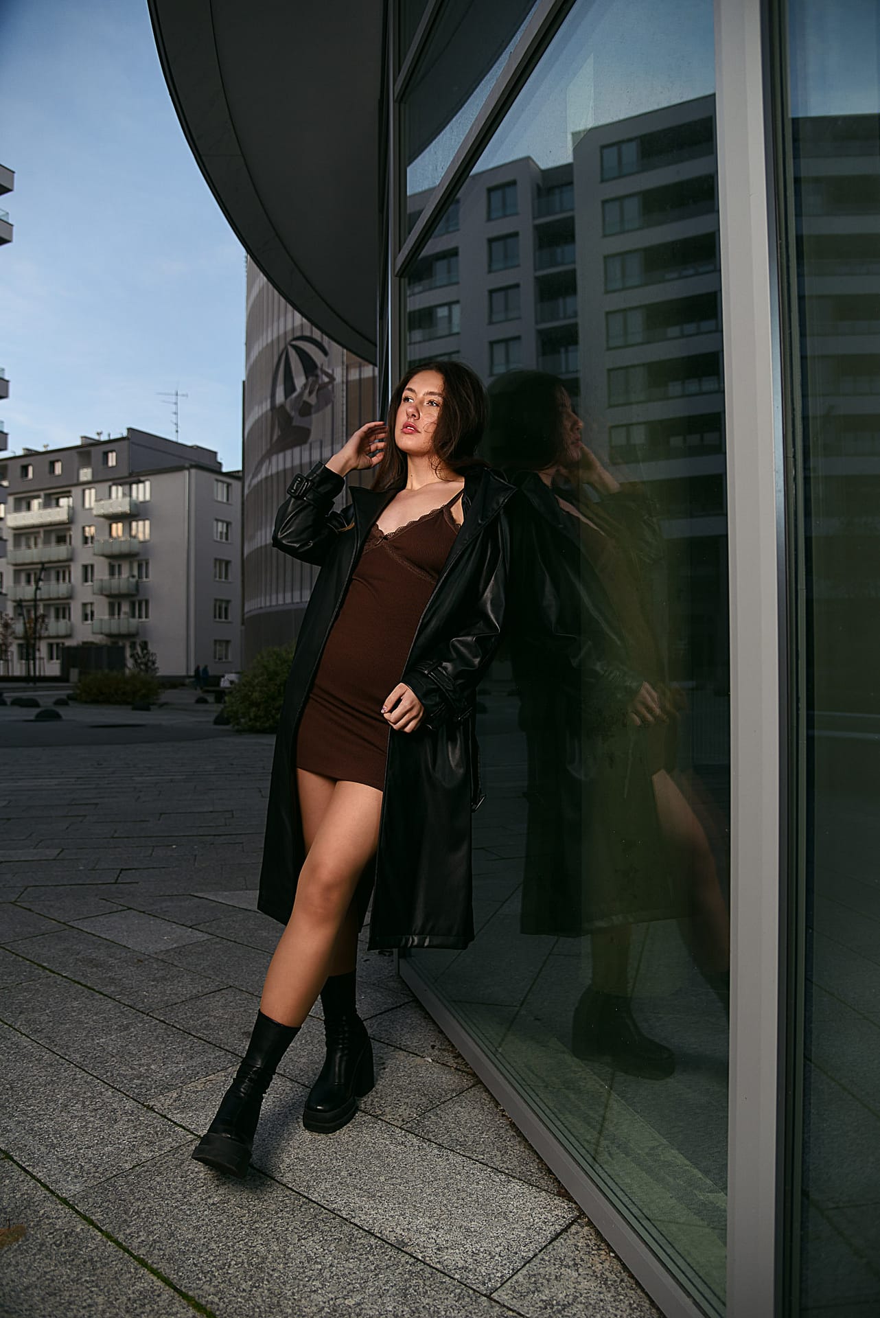 wieczorna sesja modowa z modelką w Gdyni wieczorna sesja zdjęciowa z modelką w Gdyni