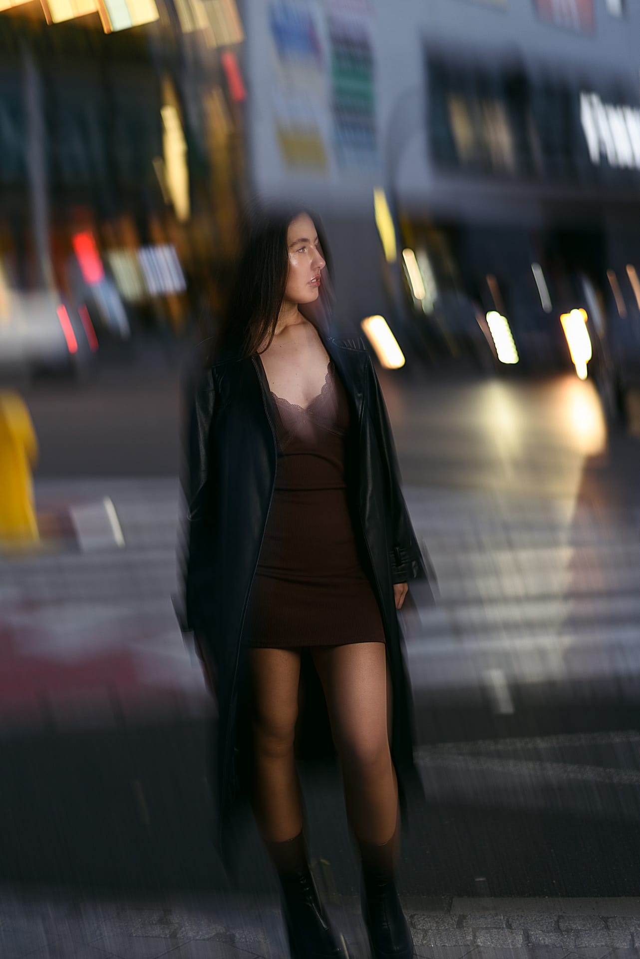 wieczorna sesja modowa z modelką w Gdyni wieczorna sesja zdjęciowa z modelką w Gdyni
